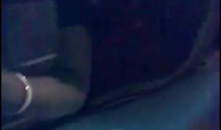 جوجه بالغ مرد را تسخیر کرده و اکنون آزمایشهای BDSM را بر روی دانلود لینک کانال فیلم سوپر او انجام می دهد
